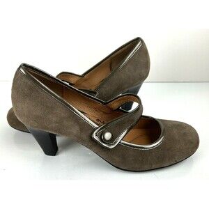 Sofft 3" Heel Mary Jane Taupe Suede Button Strap Shoe Size 8